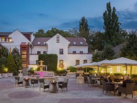 Kurzurlaub in Tata – Erholung pur mit Kristall Wellness inkl. Halbpension | 2 Nächte