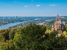 3 Tage Ostern in Bonn – Frühlingserwachen unter blühenden Kirschbäumen